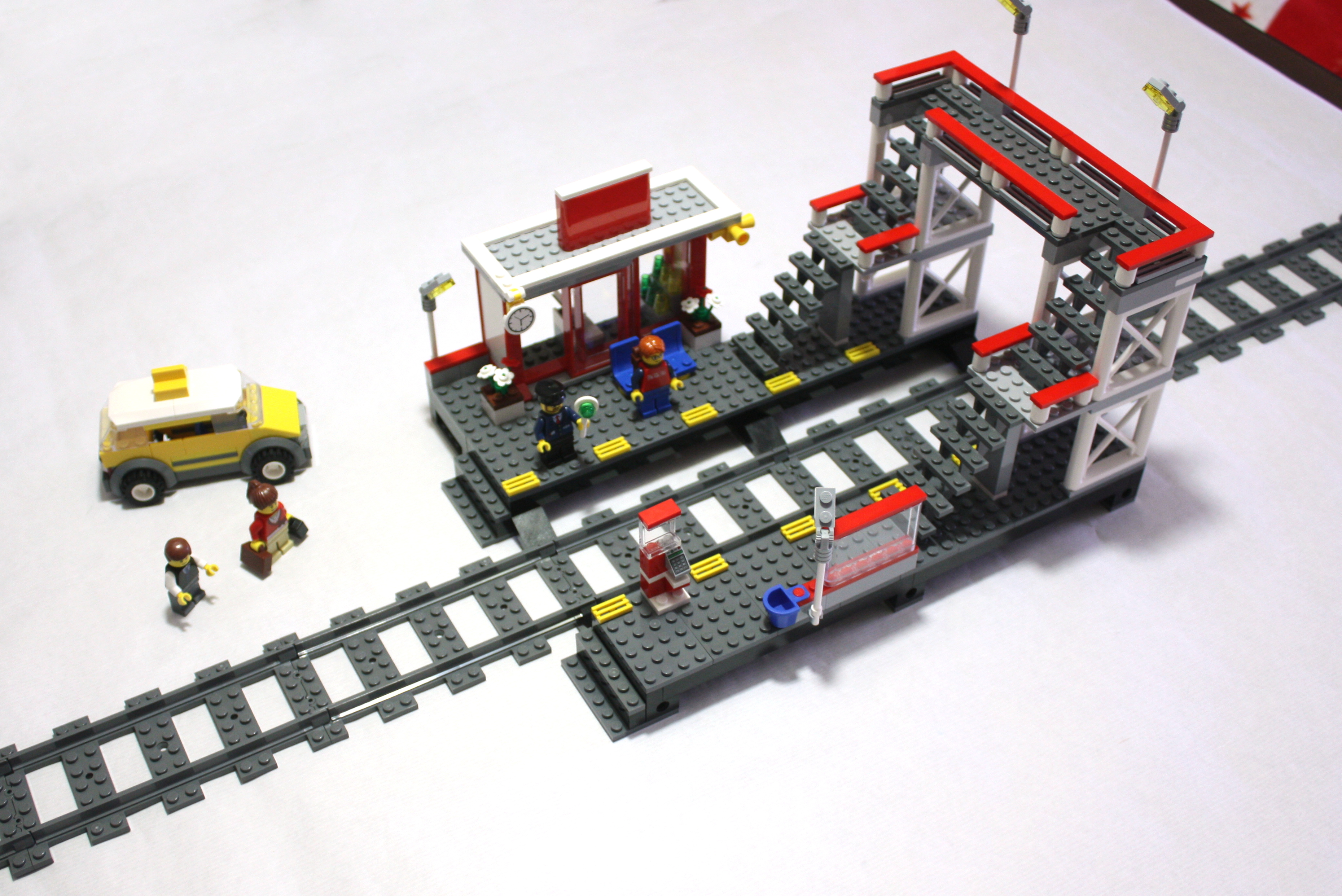 Knop købe udsagnsord LEGO 7937 Train Station Review - LEGO Reviews & Videos