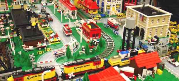 The Best LEGO Trains Videos from Youtube