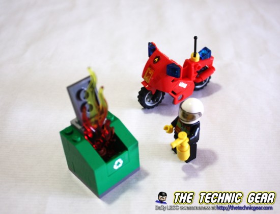 lego-60000-fireman-bike