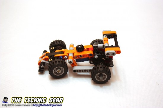 lego-9390-race-car-1