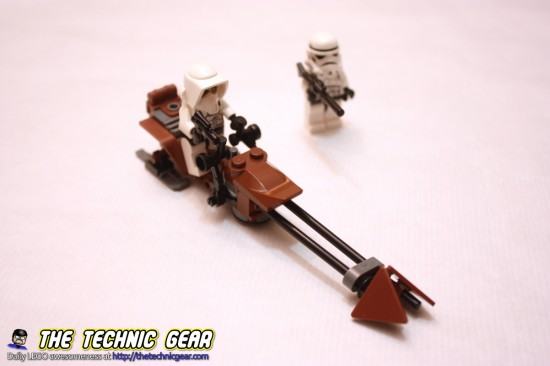 lego-9489-star-wars-troopers-aerobike