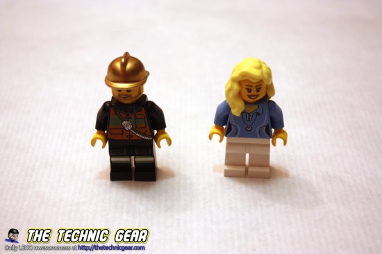 60001-fire-chief-car-minifigs