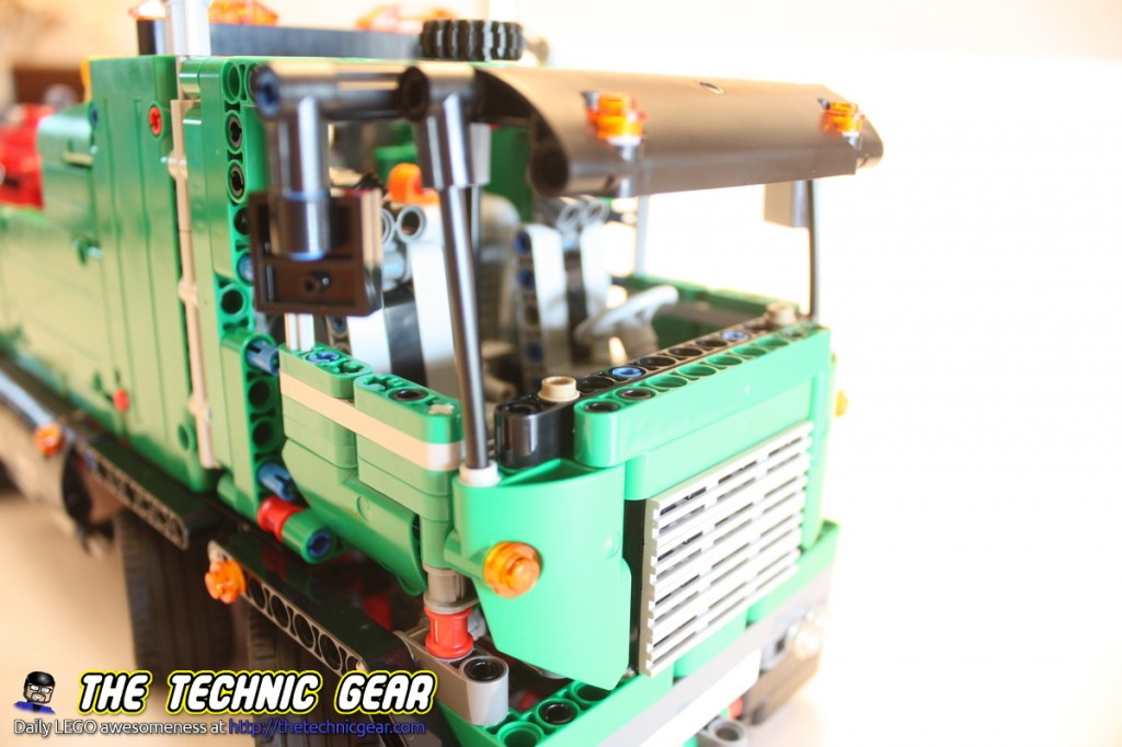 LEGO 42008 Service Truck Review - LEGO Reviews & Videos