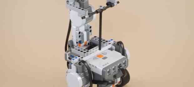 Segway: Self-balancing robot with LEGO Mindstorms