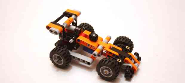 LEGO 9390 Race Car Review